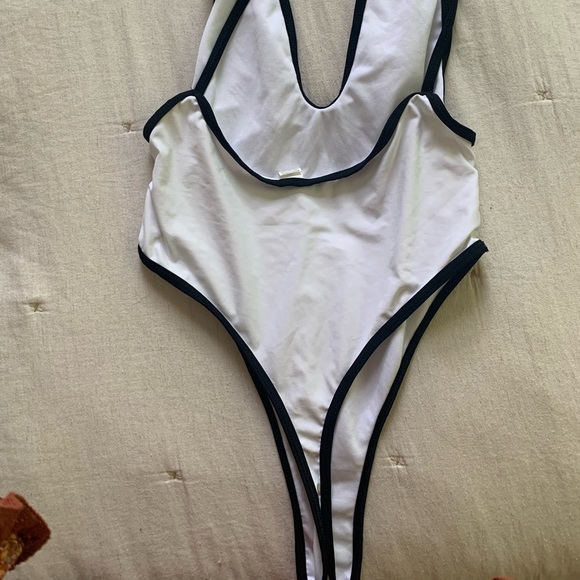 Black and white Brazilian one piece bathing suit size L - Picture 2 of 3